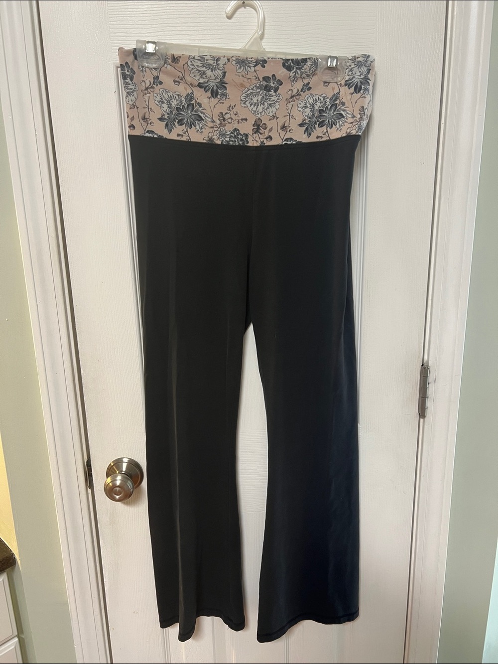 Victoria’s Secret Black Yoga Pants with Floral Waistband - Classic Y2K style